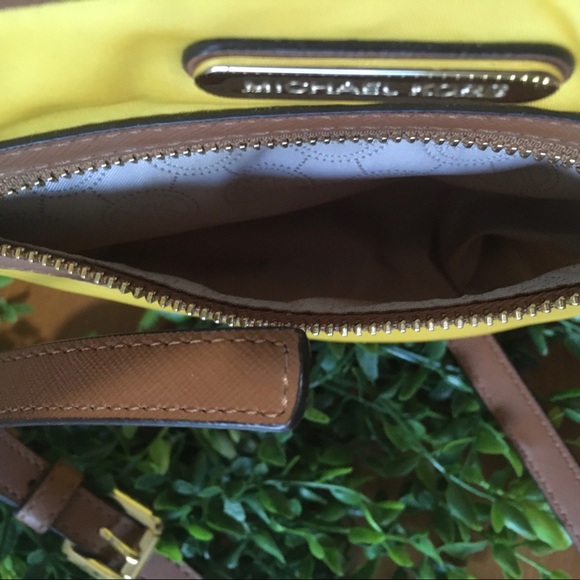 Michael Kors Yellow Crossbody Purse - Picture 9 of 13